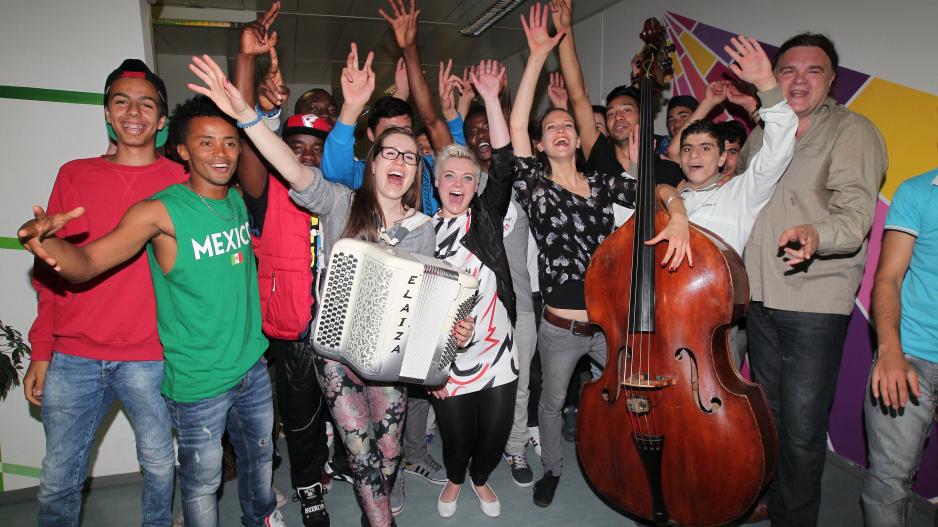 Musik überwindet Grenzen Musik überwindet Grenzen