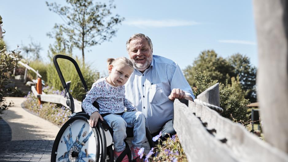 Kind im Rollstuhl Kinder- und Jugendhospiz Balthasar