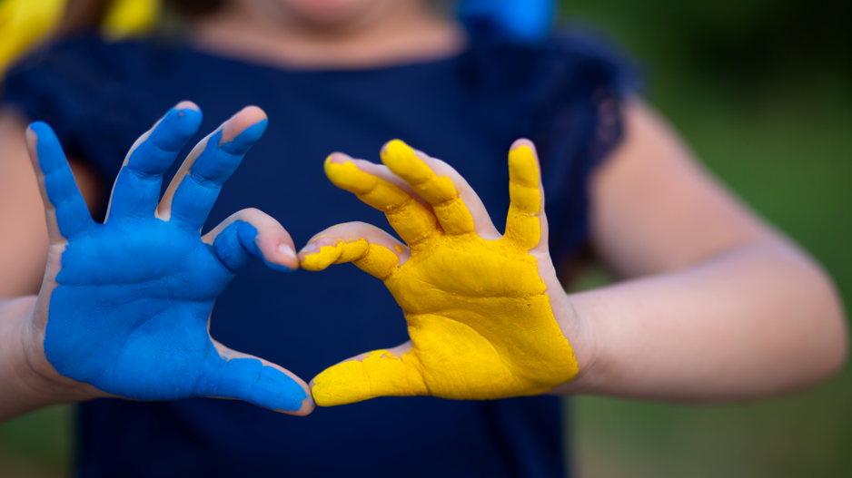 Solidarität und Hilfe für ukrainische Kinder und Jugendliche.